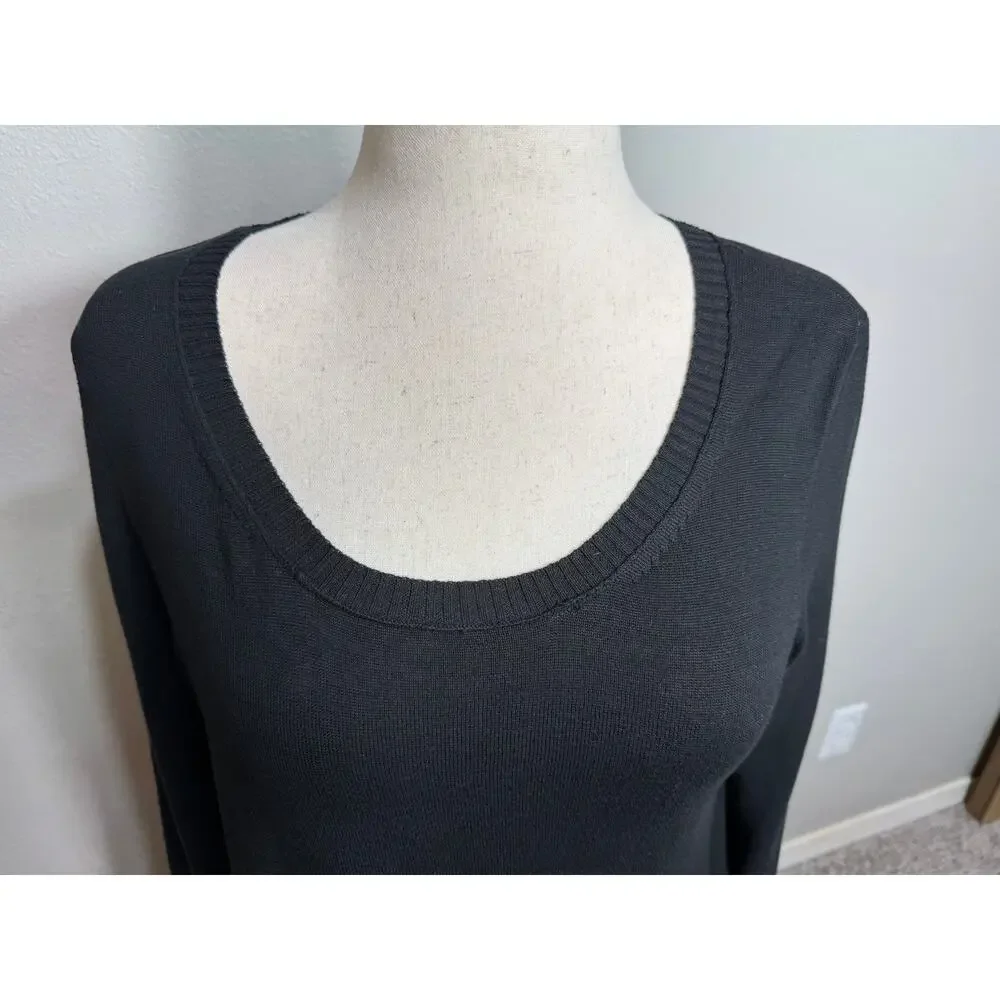 Eileen Fisher silk blend scoop neck black long sleeve sweater back pleat Sz Med